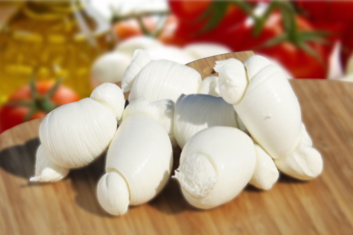 Soleegusto-Burratine di Andria I.G.P. 300g - 1 Stück in Tüte - Lieferung frisch jeweils Ende d. Monats--nodini