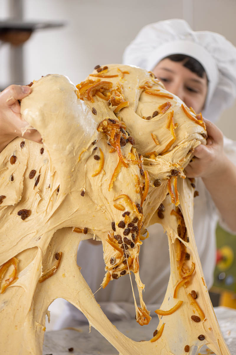 Soleegusto-6 x 1200g La Torraca 4 x Mini-Panettone a 300g (Vorbestellung – Auslieferung ab Ende Oktober 26)--produzione panettone laboratorio niko romito